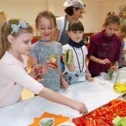 Papryka i cukinia konserwowe