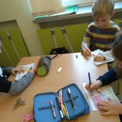 Dzień poczty - projektujemy znaczki