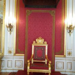 ZAMEK KRÓLEWSKI