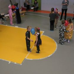 Taniec z balonami