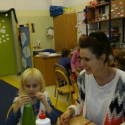 Przygotowywanie pracy na konkurs Choinka Świąteczna